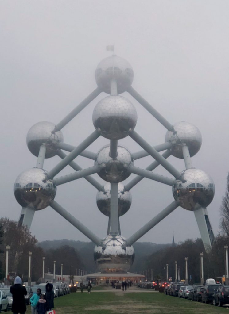 24 Stunden in Brüssel Atomium