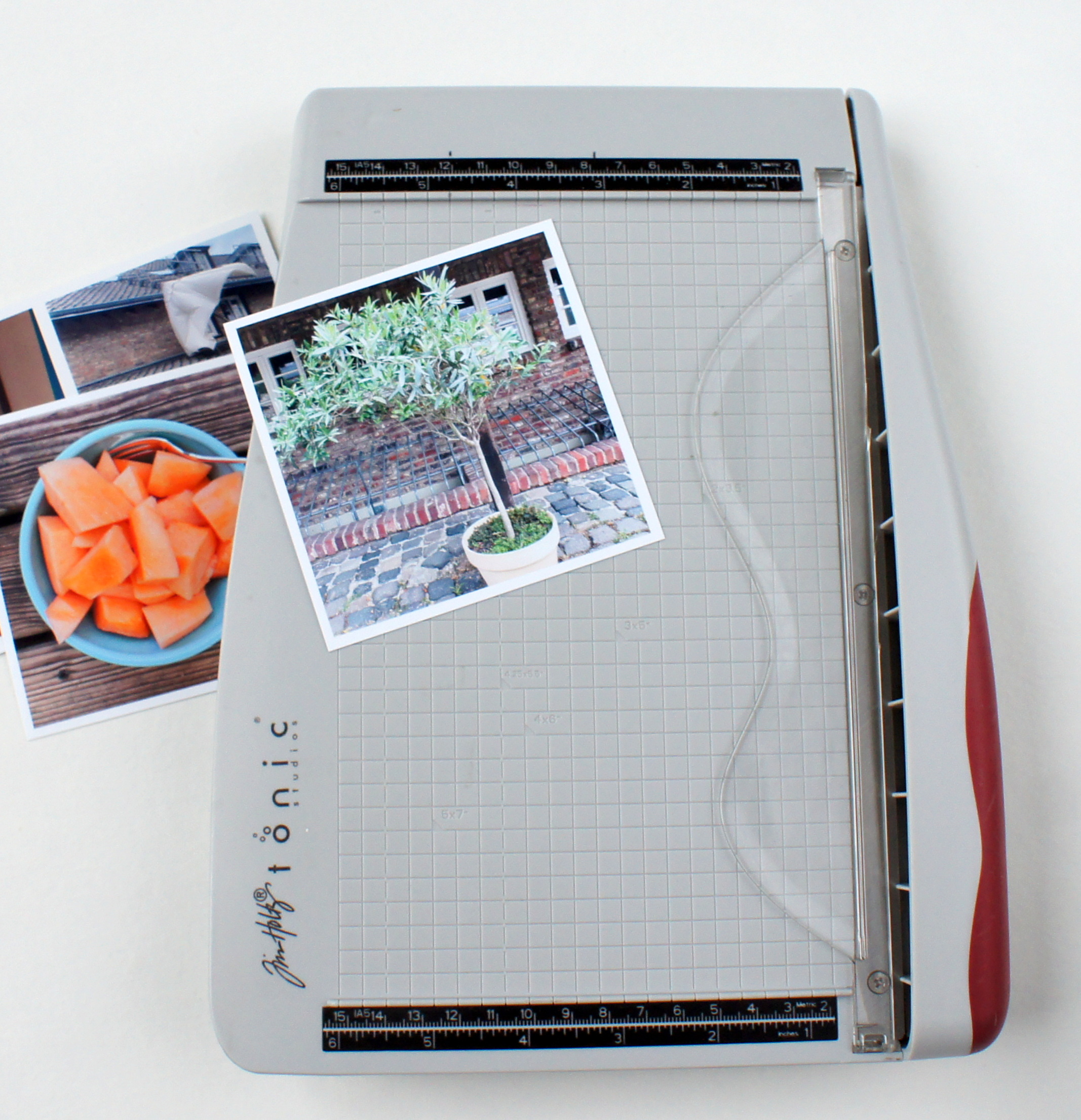 Orange Papierschneidemaschine mit automatischem Sicherheitsschutz Fotos oder Etiketten Scrapbooking-Werkzeug zum Schneiden von Papier LETION A4 Papierschneider Büro zu Hause 