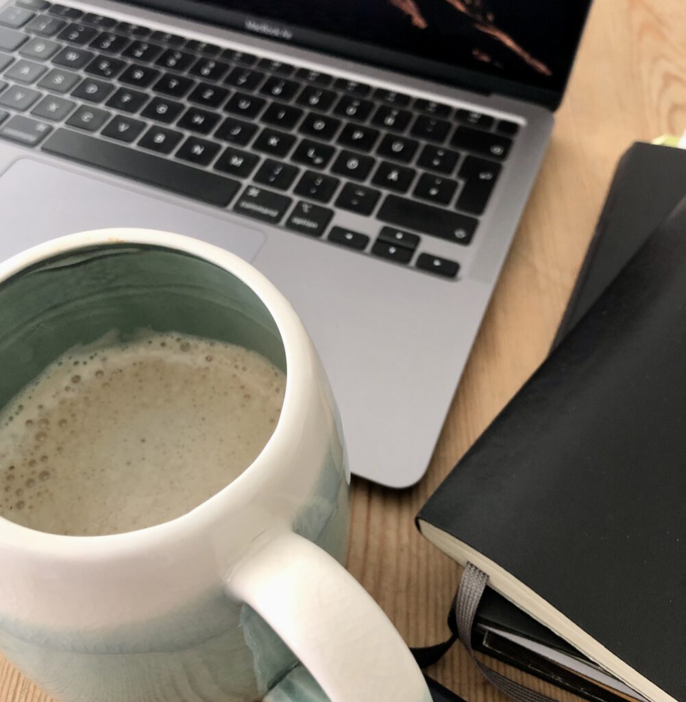 Blog MacBook Kaffee