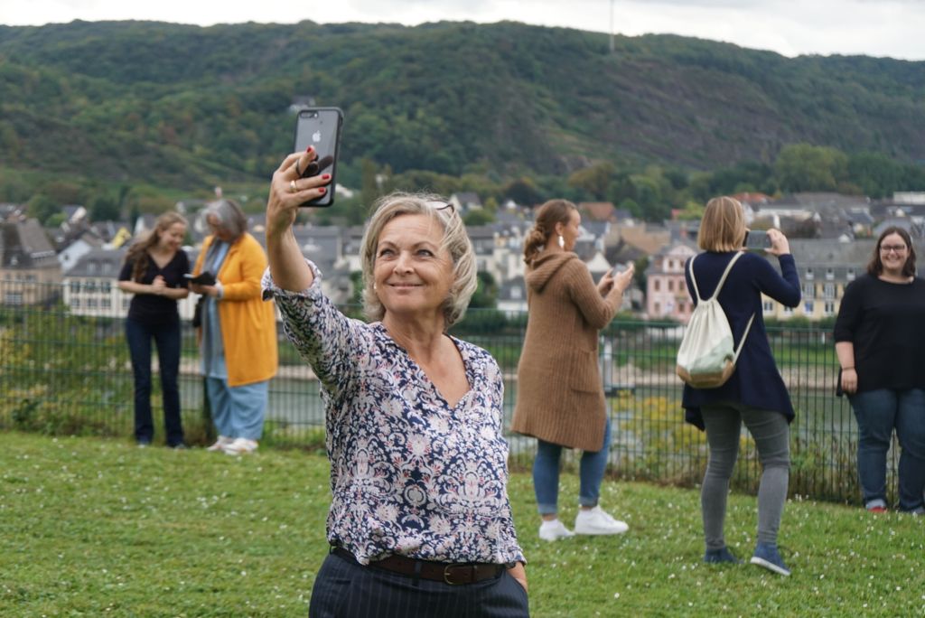 Crop Am Rhein Selfie