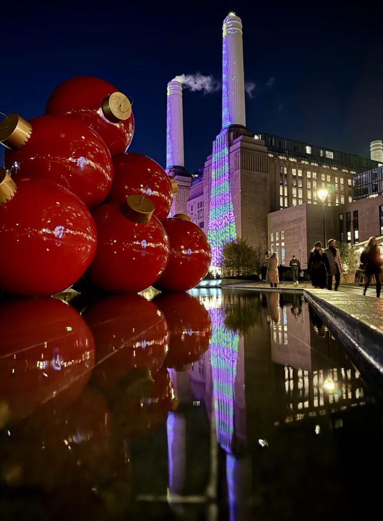 Weihnachtszeit in London Battersea Power Station