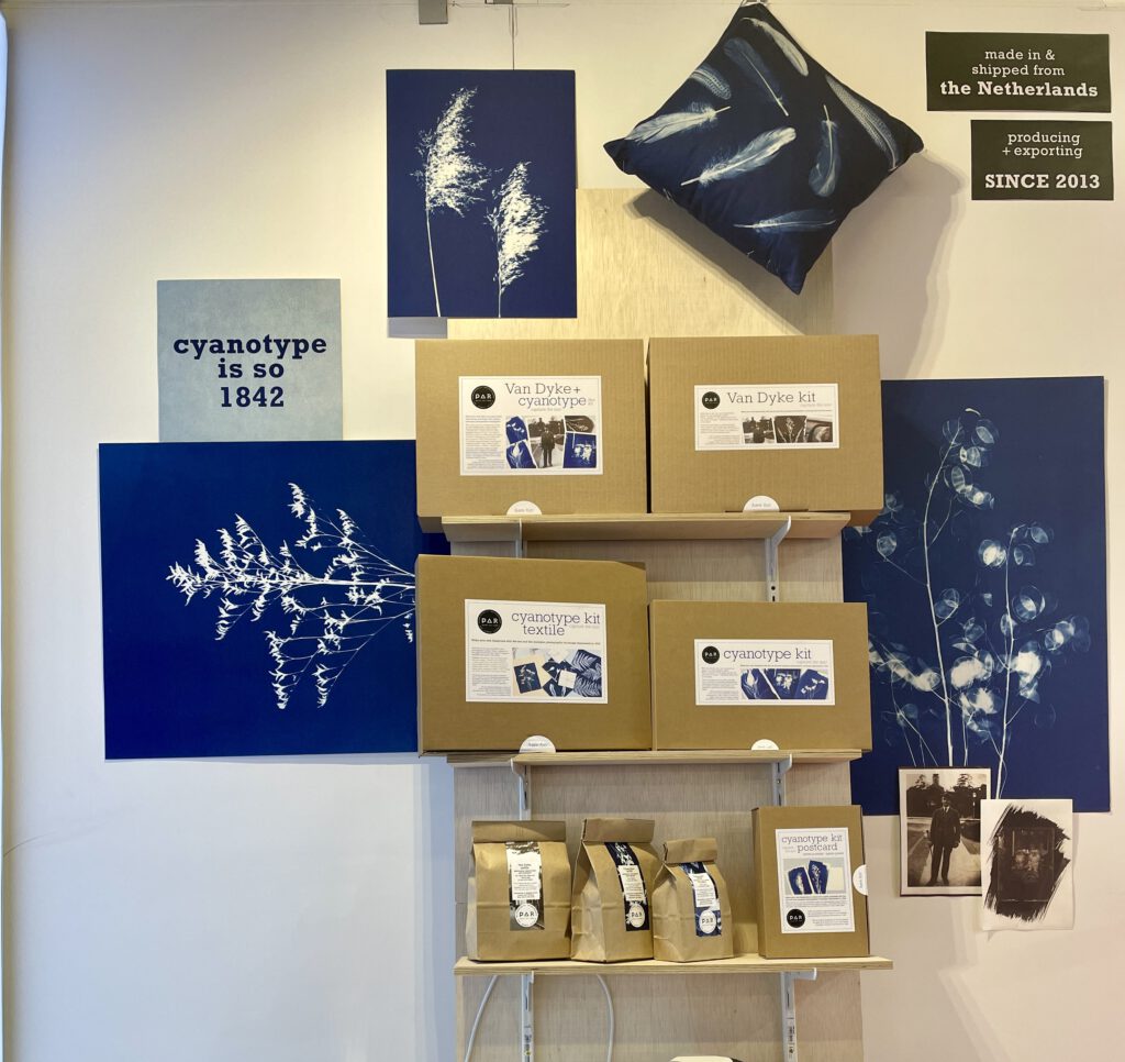 Creativeworld 2025 Cyanotype