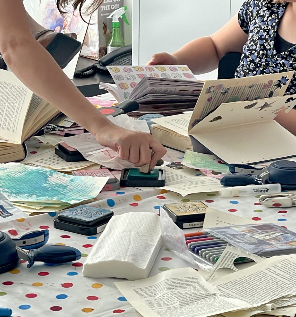 Ferienprogramm Kreativ-Workshop für Kinder Stadtbibliothek 