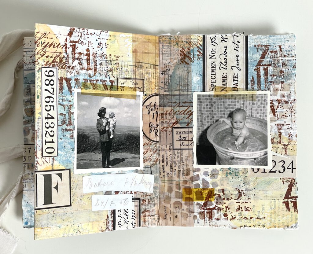 Mixed Media Masterboard Minibook Workshop